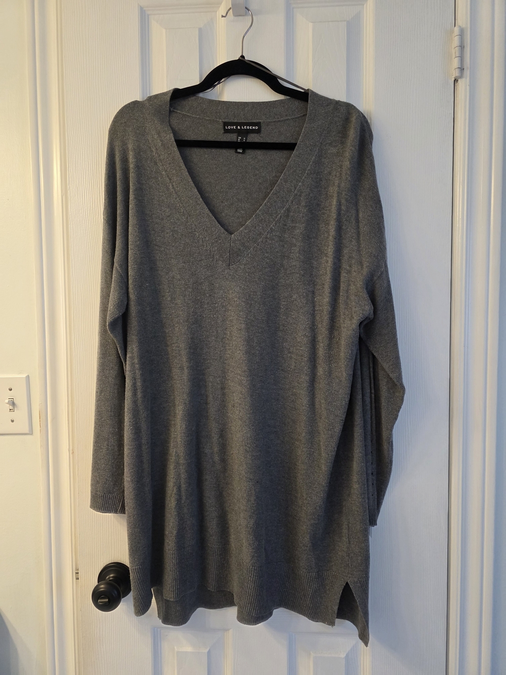 Love & Legend Heather Gray V-Neck Knit Top